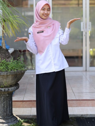 Nafishah Noor Sa’Adah, S.Pd.