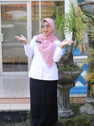 Nurul Azizah, S.Pd.